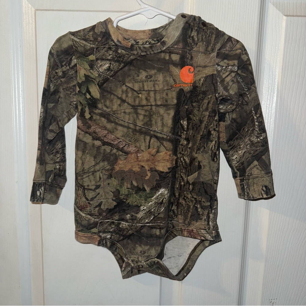 Mossy Oak Camouflage onesie 24mo